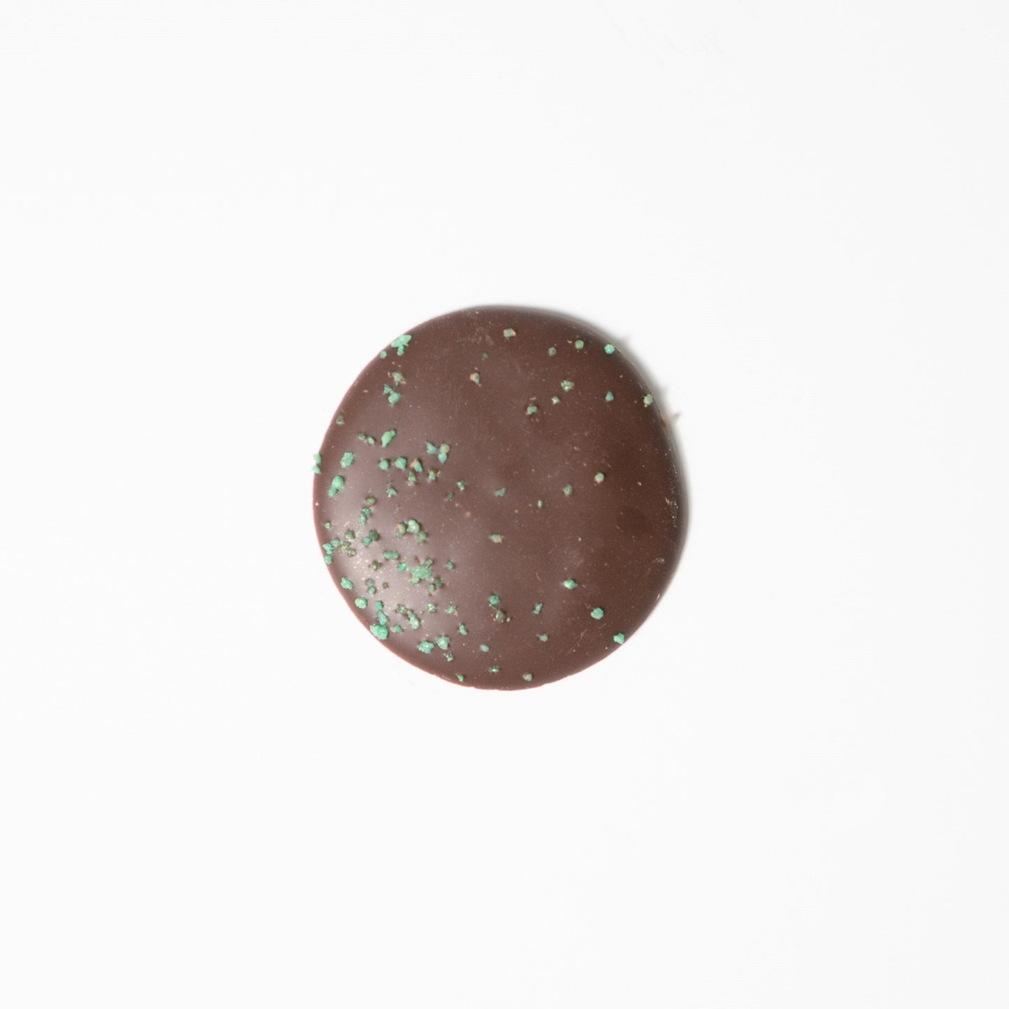 Mint Chocolate palet made with Valrhona, best chocolate. Only real and natural ingredients at Yann Haute Patisserie, authentic & traditional French bakery & pastry shop in a yellow house in Calgary. Relais Desserts Pastry chef Yann Blanchard creates desserts, cakes, macarons, ice cream, Canneles, croissants, baguette & bread.