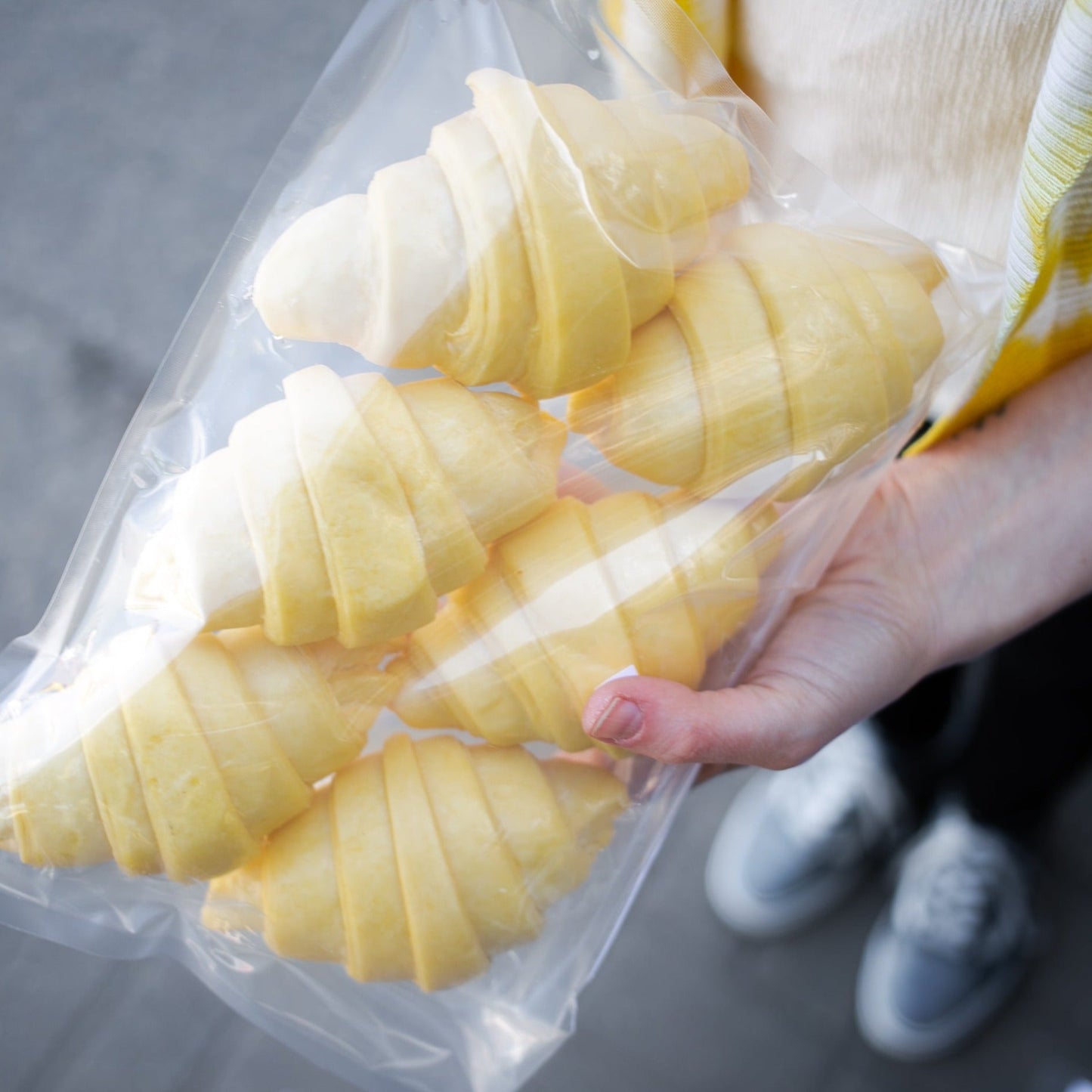 "frozen-to-oven" bags of 6! Already proofed and egg-washed, all you need is around 20 minutes to smell the butter goodness! Keep a bag in your freezer for any special occasion or last minute cravings!