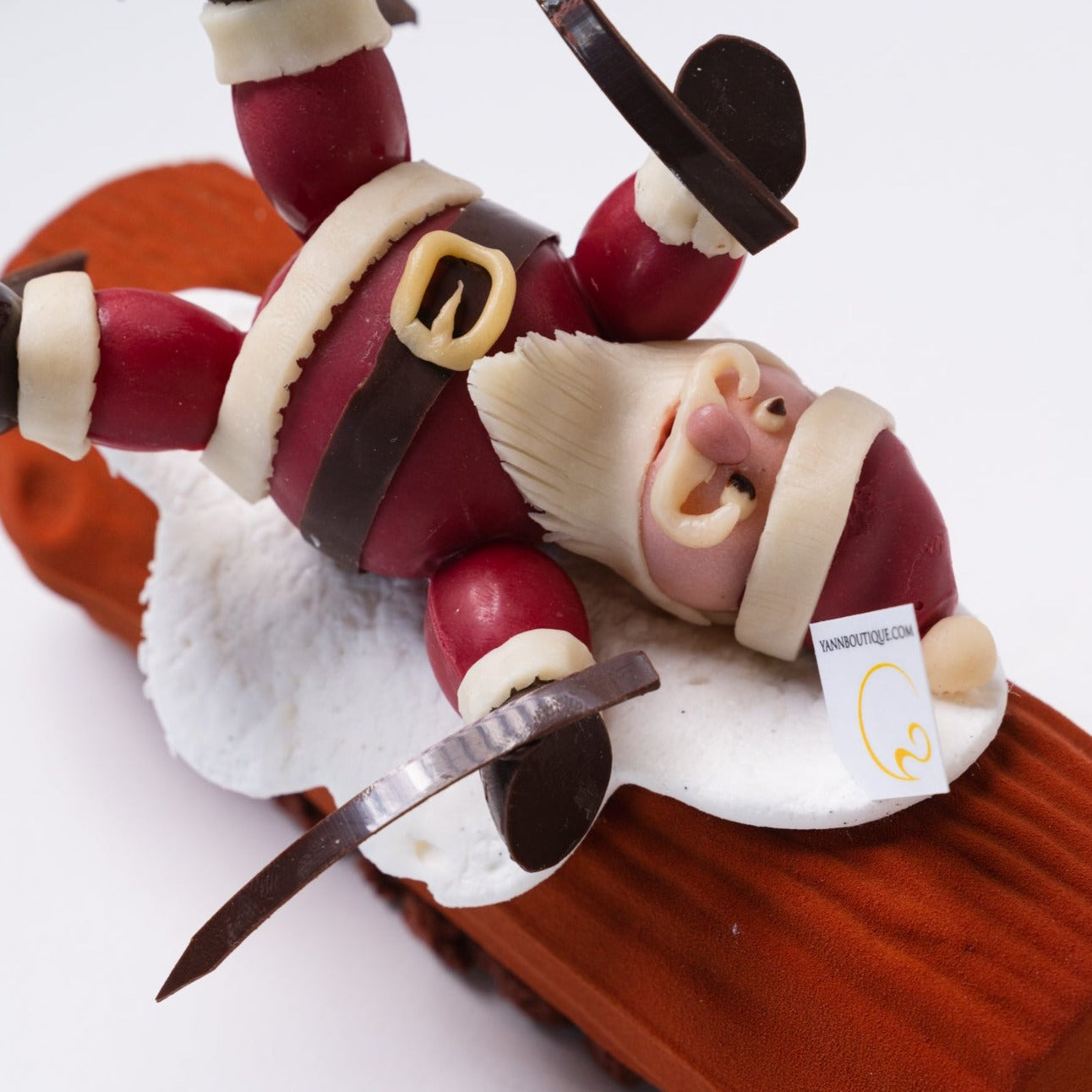APRÈS