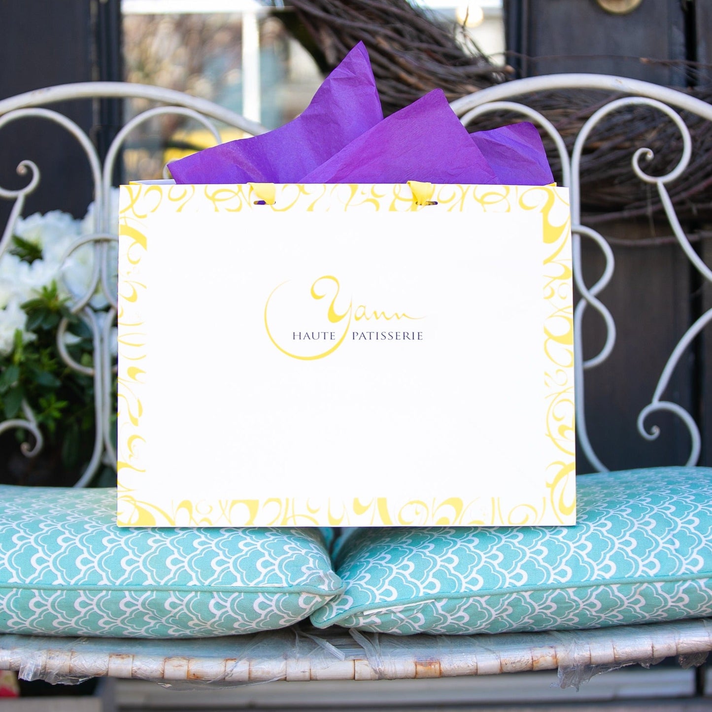 The yellow house in the prairies for authentic French desserts at Yann Haute Patisserie your bakery for the best cakes, macarons, croissant, bread and more! 329, 23rd Ave SW Calgary, Alberta