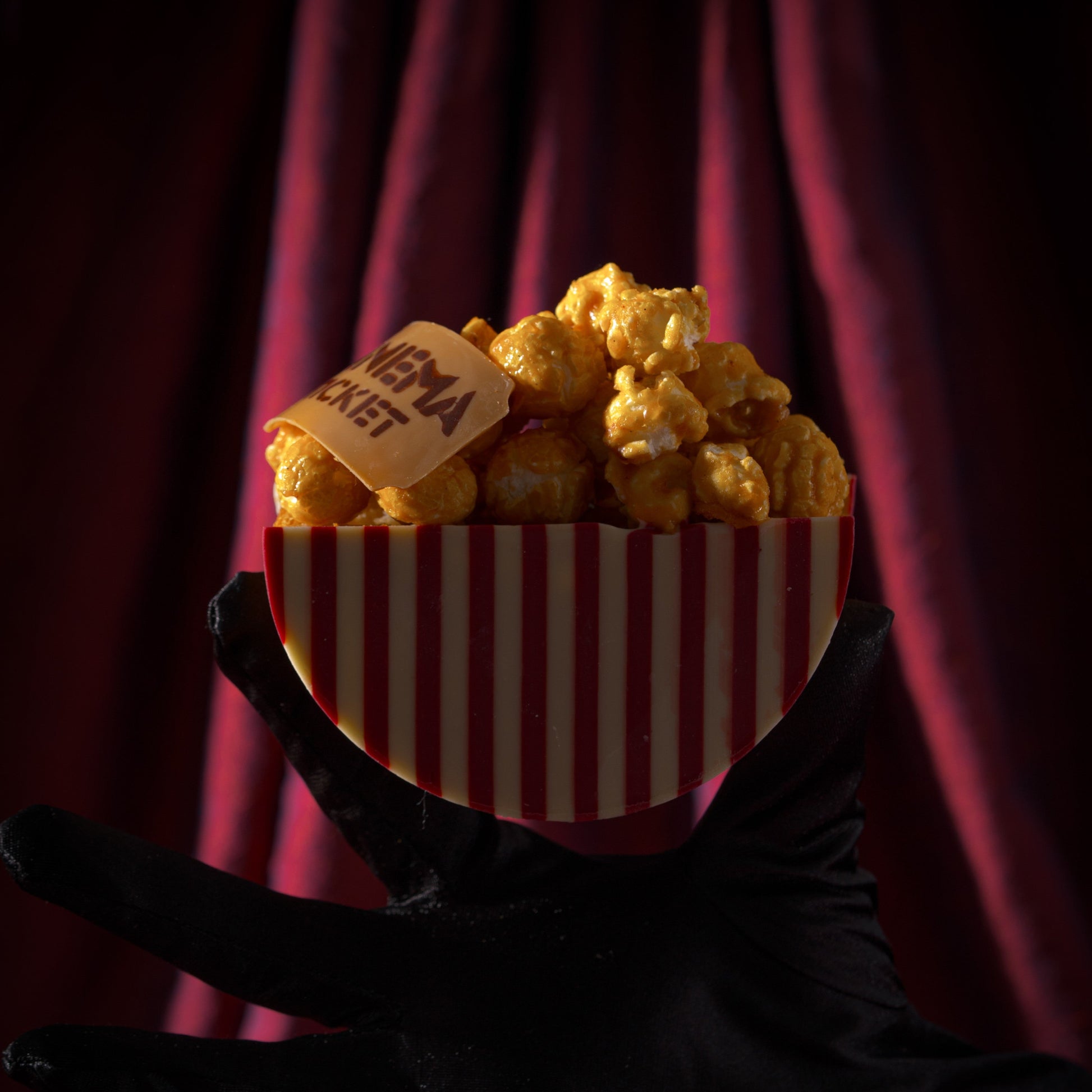Father's Day movie-night dessert package including The Premiere cake, La Séance chocolate treat, and Showtime croissant.