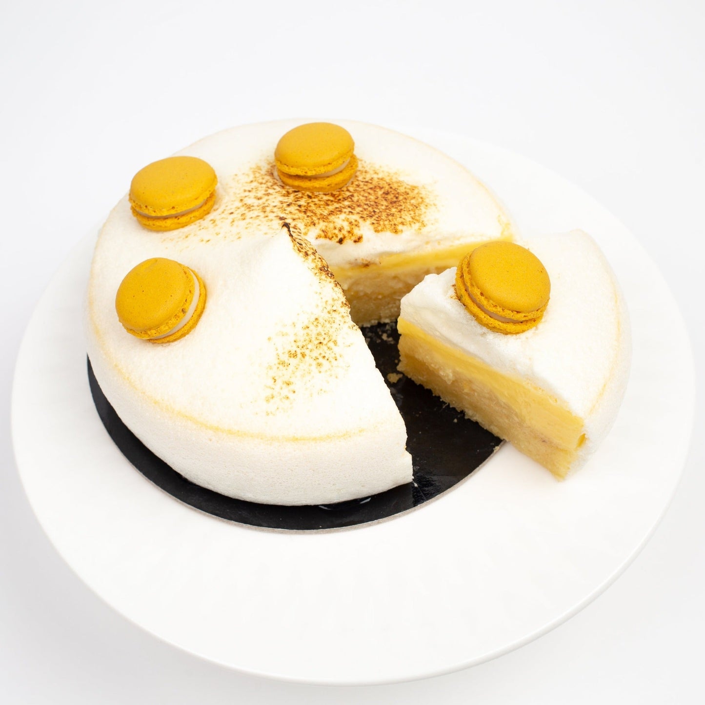 Gluten free lemon tart - Yann Haute Patisserie, authentic French bakery for the best desserts, cakes, croissants and macarons in this happy yellow house pastry shop. 